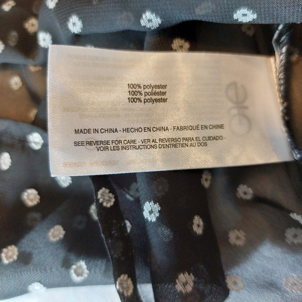 Sam Edelman Vermont Vintage Ruffle Collared V-Neckline Blouse XL EUC Black And W - Picture 7 of 13